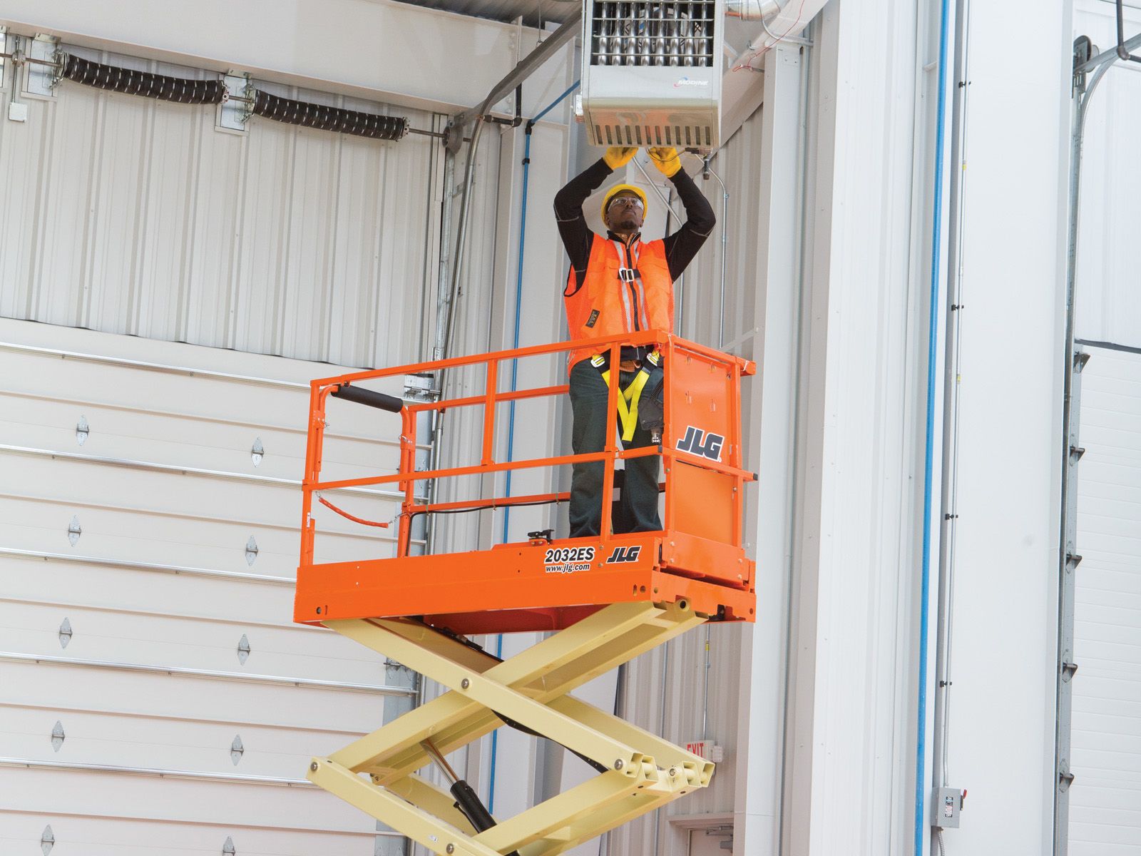Product: 2032ES - Electric Scissor Lift