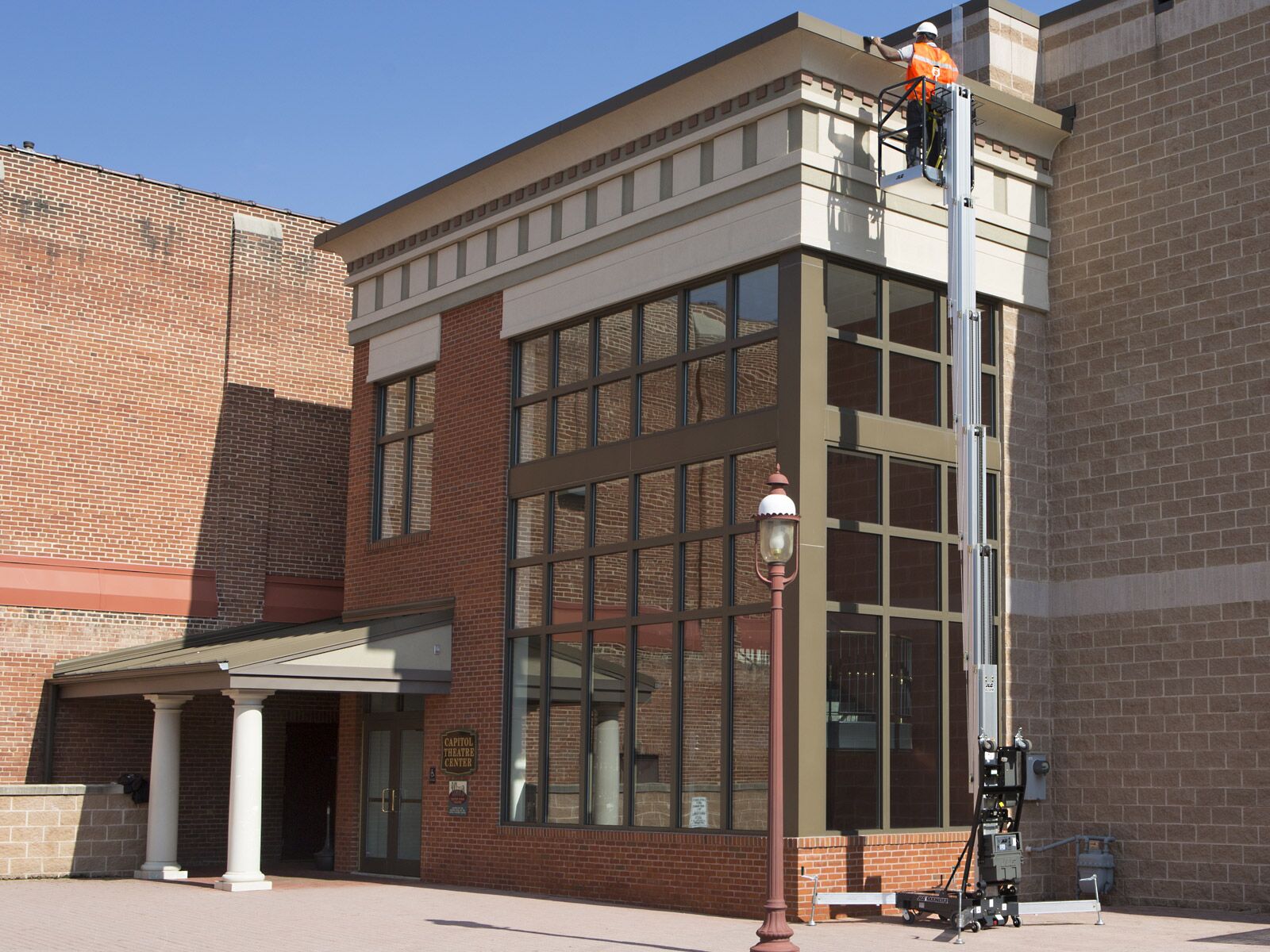 Product: 20AM - Push-Around Vertical Mast Lift