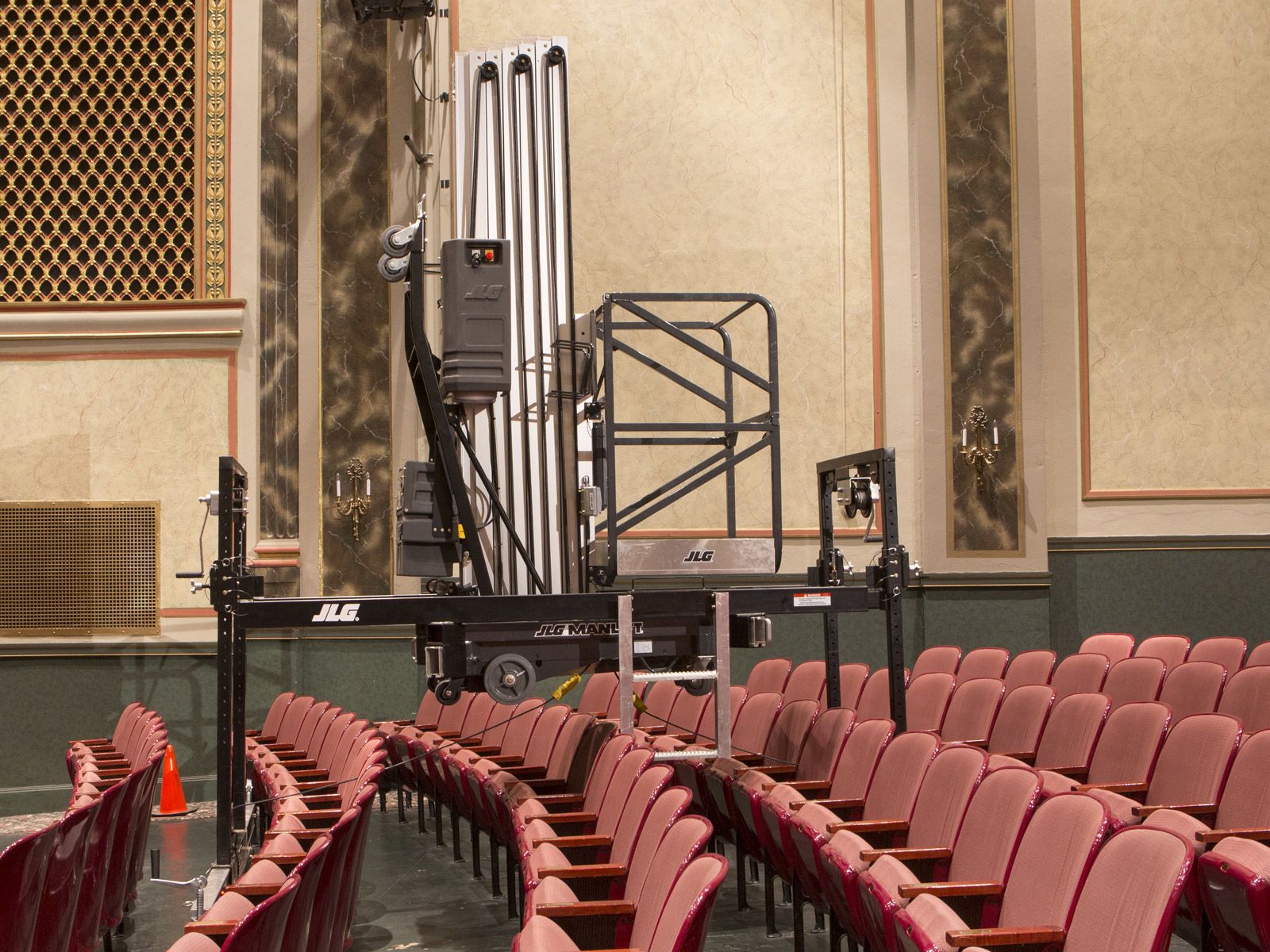 Product: 41AM - Push-Around Vertical Mast Lift