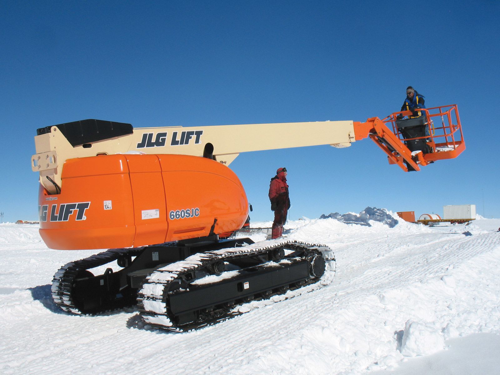 Product: 660SJC - Telescopic Crawler Boom Lift